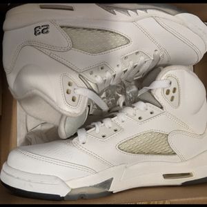 Nike Air Jordan 5 Retro Metallic White 2015 Size 4.5Y 136027-130